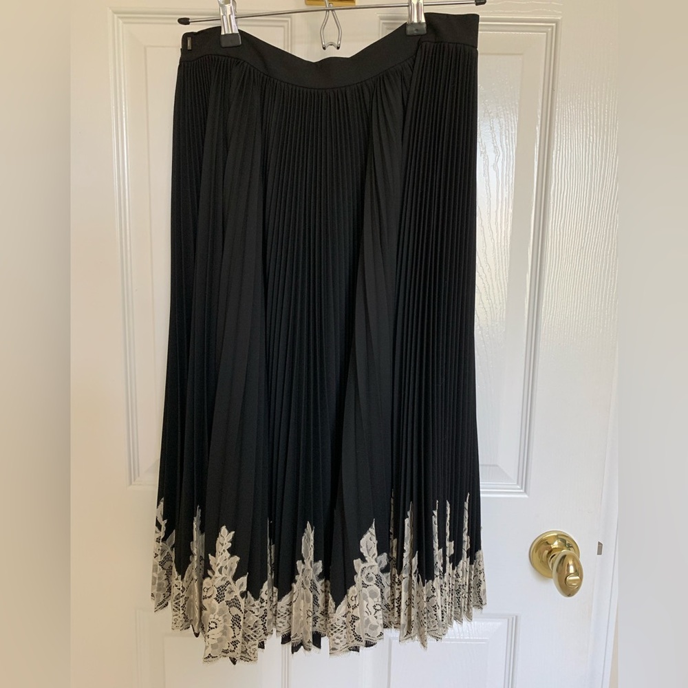 NWT Robert Rodriguez: Designer Black Pleated Skirt, White Lace, Midi Length 8 - Picture 5 of 10
